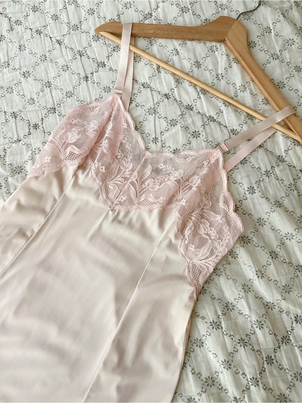 Delicate Lace-Trim Satin Chemise in Soft Blush Pink